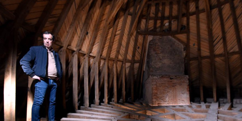 Charpente d'une des tours du Chateau de Buzet